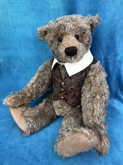 Janet Reeves bear